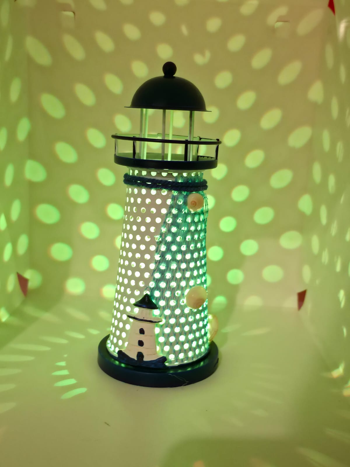 Mini faro marino con luz led multicolor para decoración