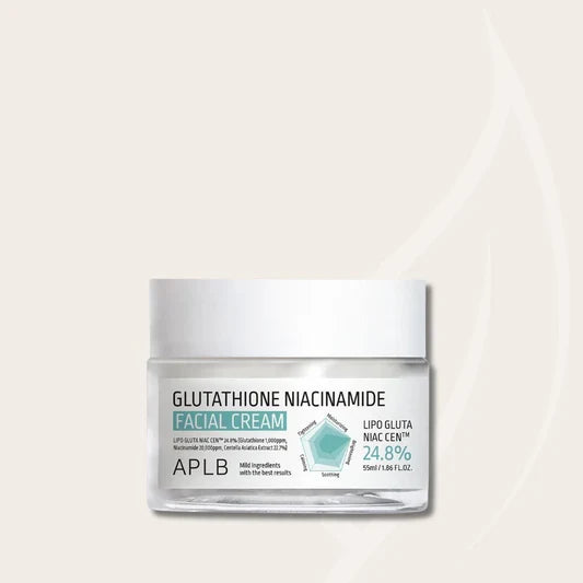 Crema coreana de 55 ml diseñada para iluminar, hidratar y mejorar la elasticidad de la piel.